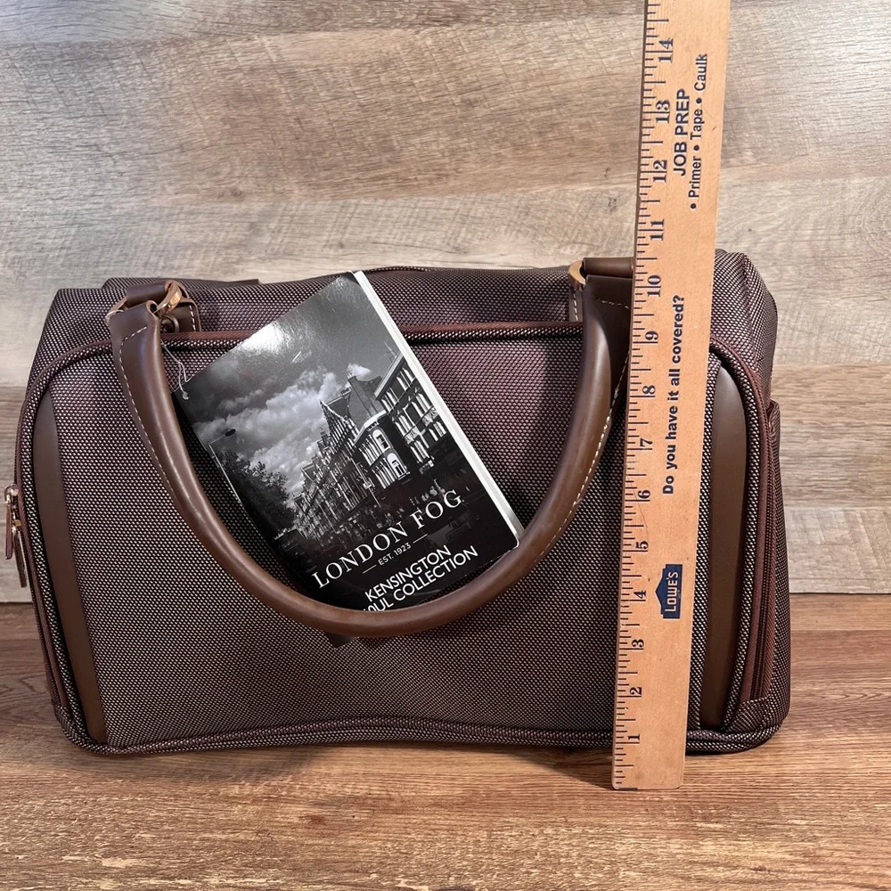 London Fog Kensington 360 17” Deluxe Cabin Bag NWT Brown Carry On Weekender Tote - Picture 11 of 16